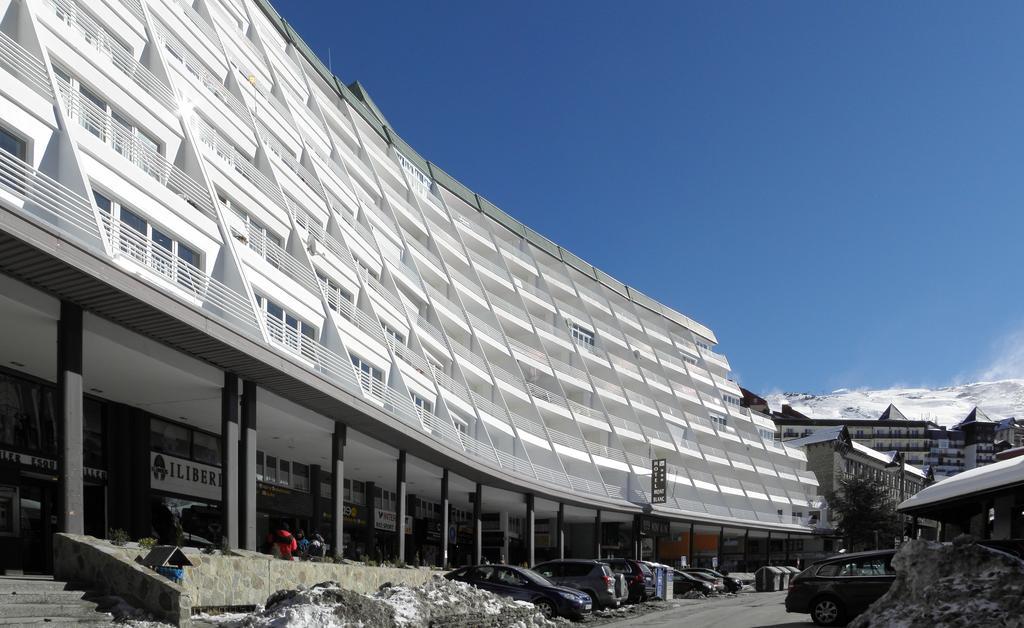 Mont Blanc Hotell Sierra Nevada Exteriör bild